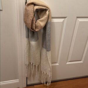Beige and Gray Color Block Scarf